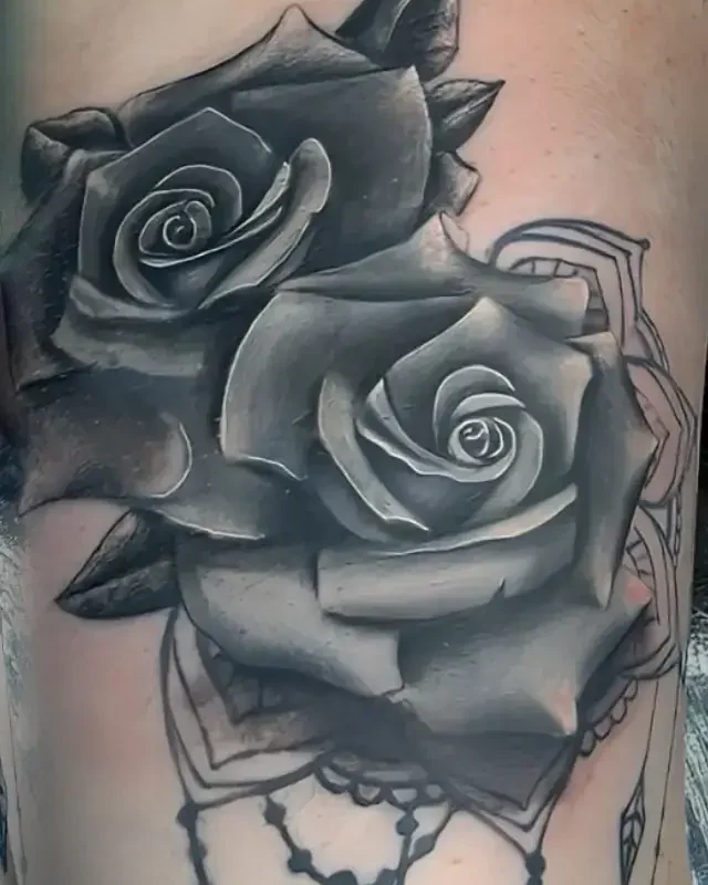 Cover-Up mit Rosen