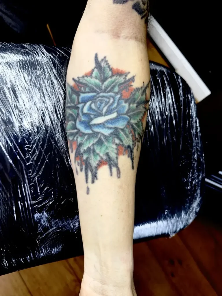 Tattoo vor dem Cover-Up: Unterarm